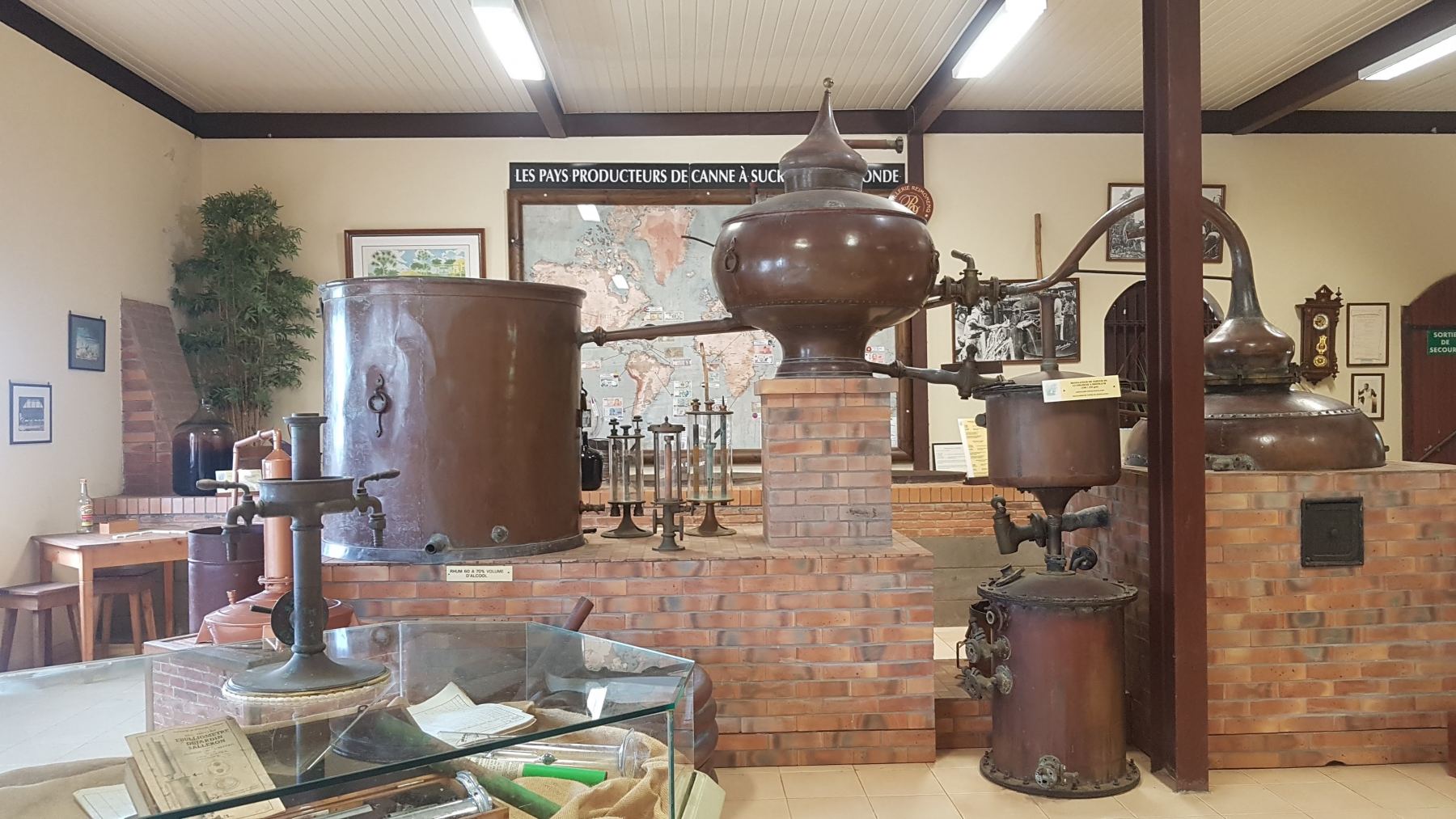 Destilační zařízení v muzeu rumu